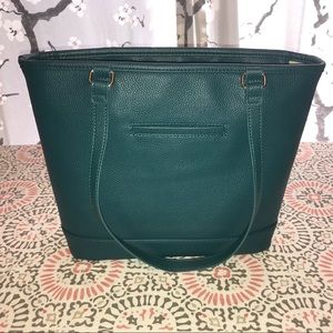 Thirty One City Chic in Peacock Pebble